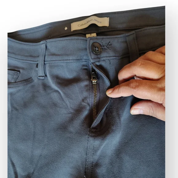Calvin Klein Jeans Gray Buttoned Pants - Picture 3 of 4
